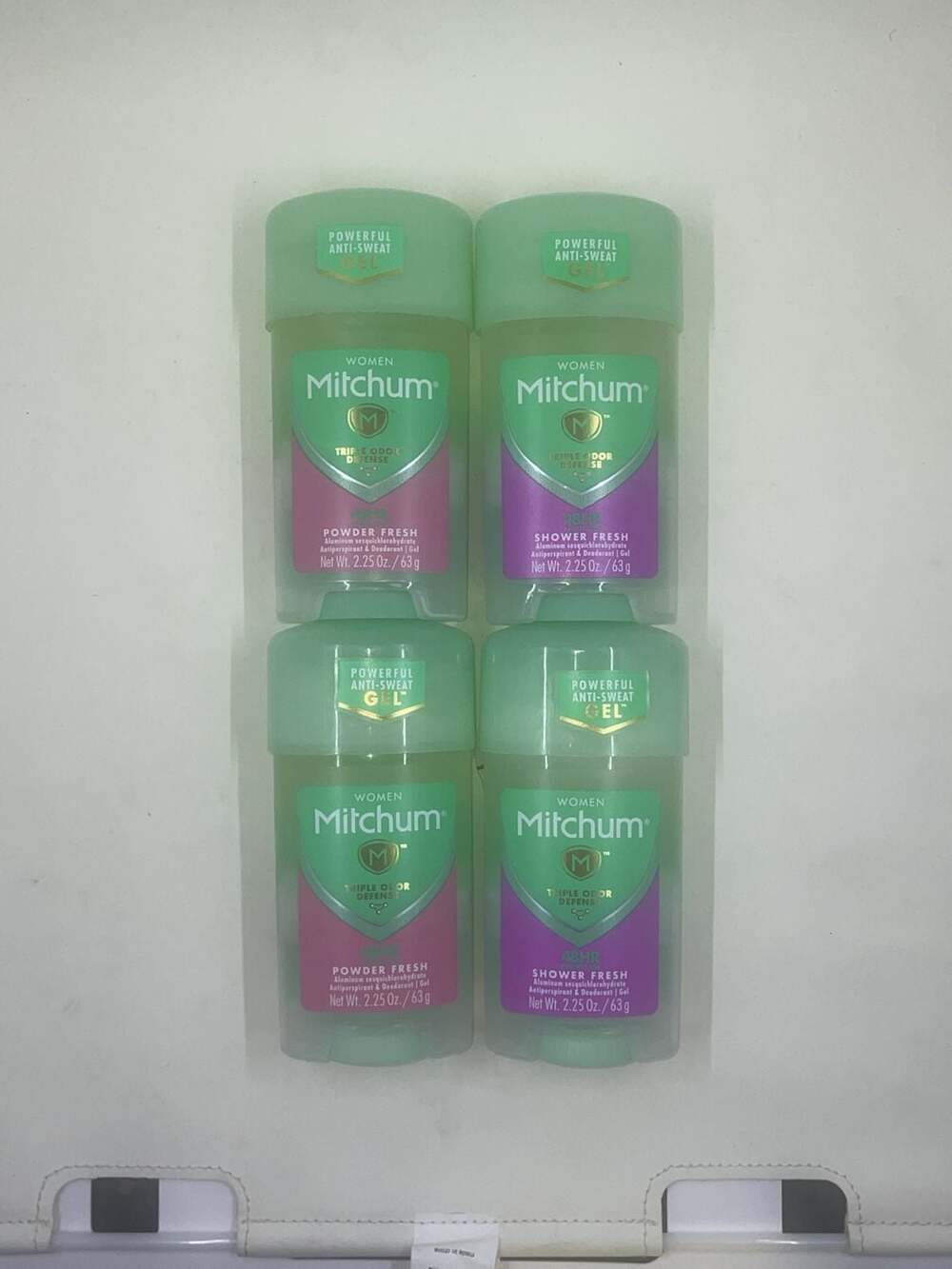Mitchum Women Anti-Perspirant & Deodorant Gel 4-Pack (2 Powder Fresh, 2 Shower F